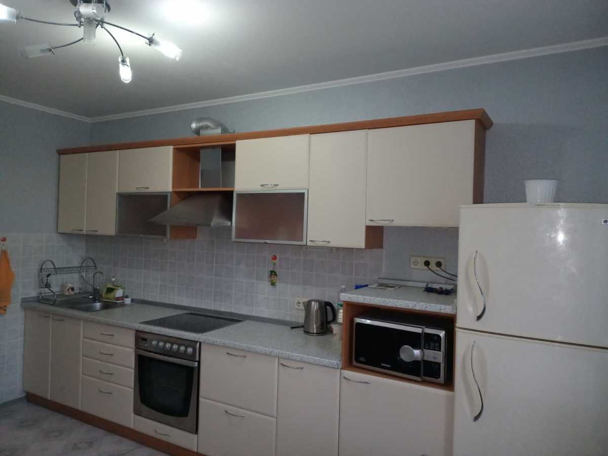 Оренда 1-кімнатної квартири 40 м², Сосницька вул., 19