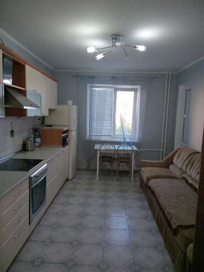 Оренда 1-кімнатної квартири 40 м², Сосницька вул., 19