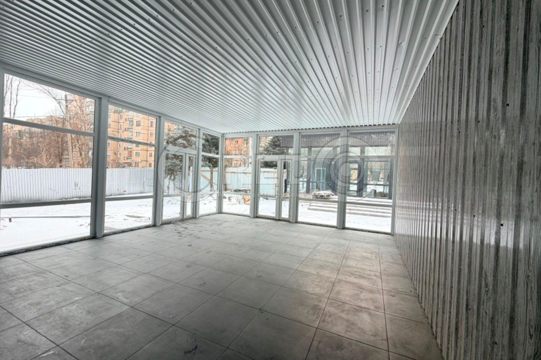 Аренда торгового помещения 46.2 м², Солнечный мркн. ул.