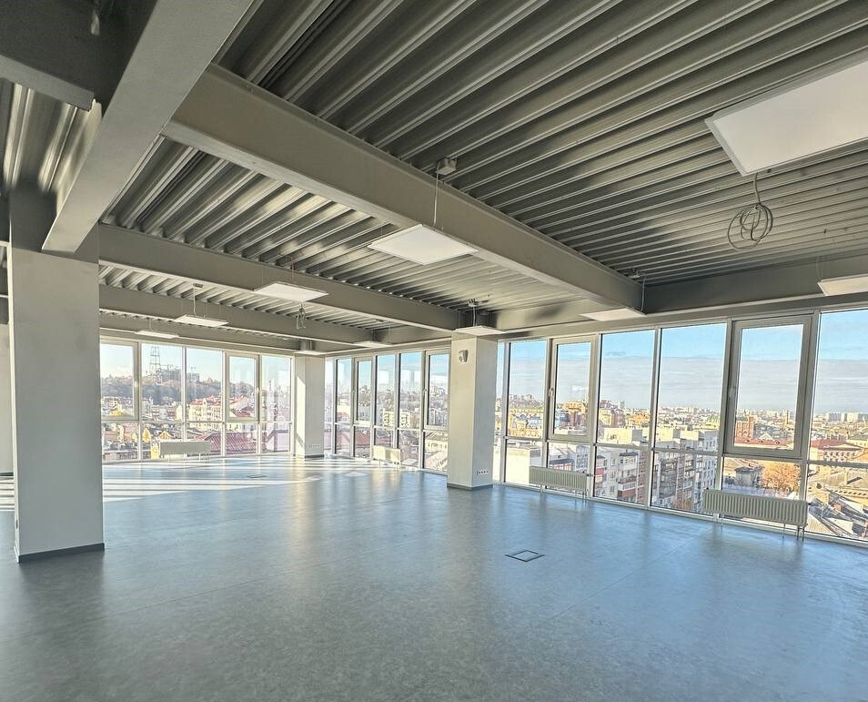 Оренда офісу 500 м², Почайнинська вул.