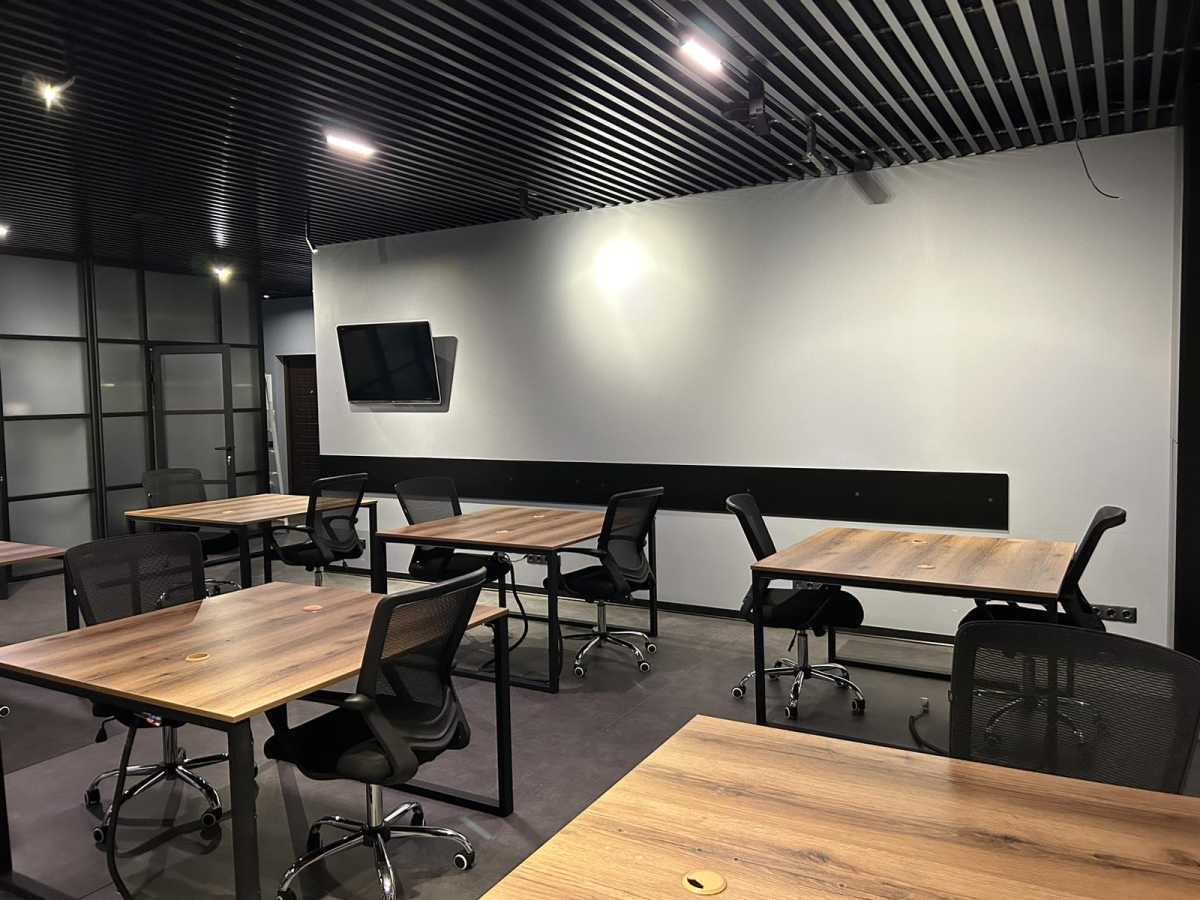 Аренда офиса 100 м², Жилянская ул., 68