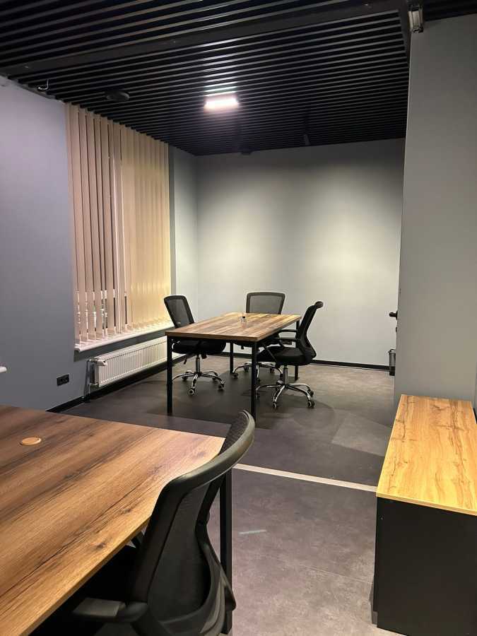 Аренда офиса 100 м², Жилянская ул., 68