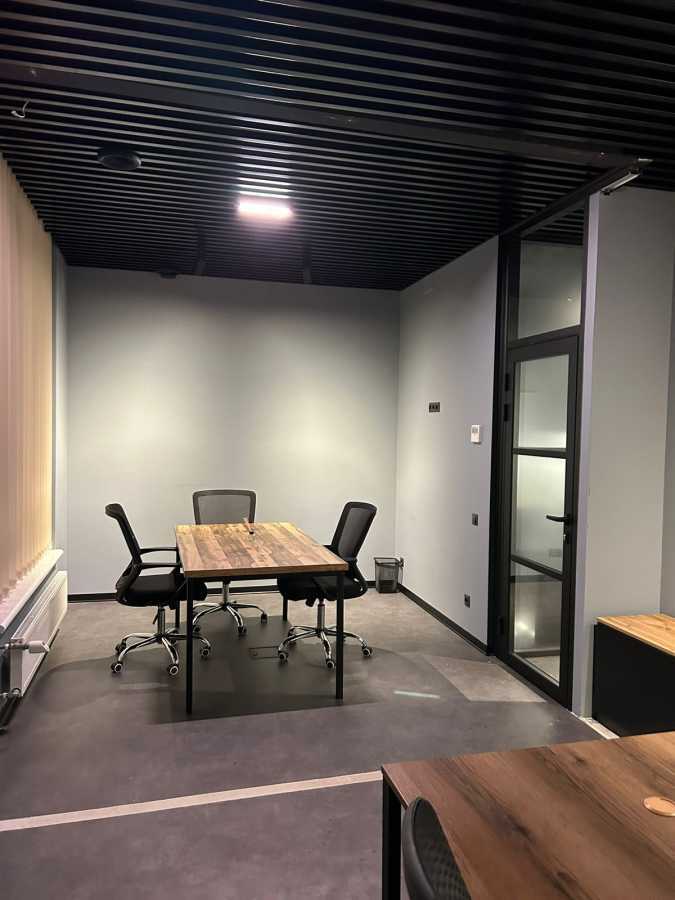 Аренда офиса 100 м², Жилянская ул., 68