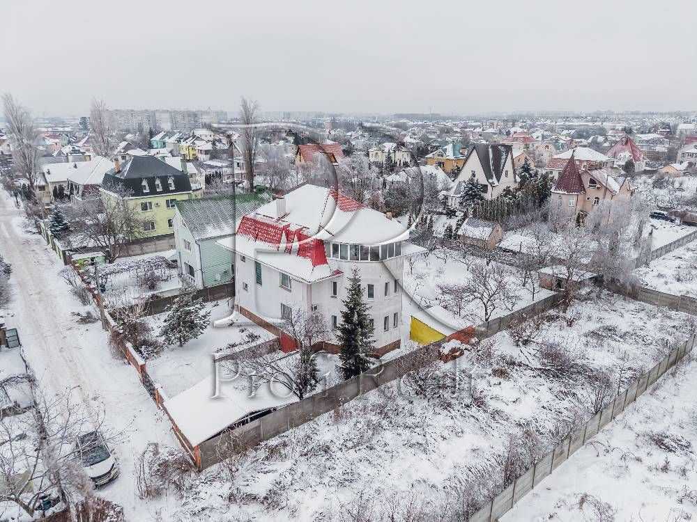 Продажа дома 497 м², Ярослава Мудрого ул.