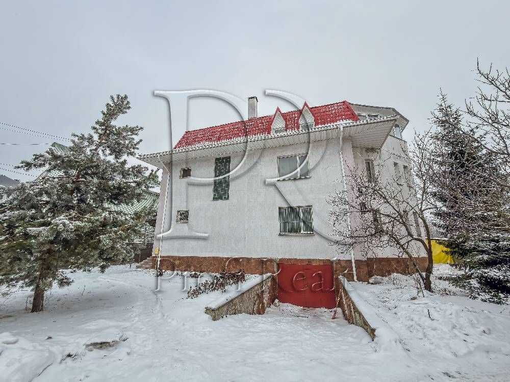 Продажа дома 497 м², Ярослава Мудрого ул.