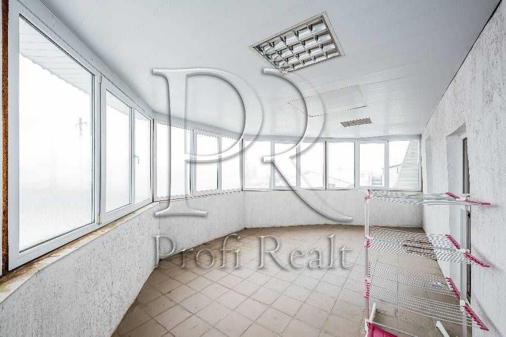 Продажа дома 497 м², Ярослава Мудрого ул.