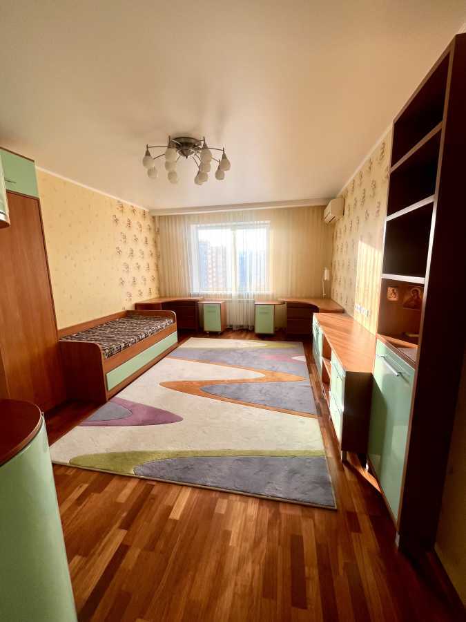 Оренда 2-кімнатної квартири 75 м², Анни Ахматової вул., 35А