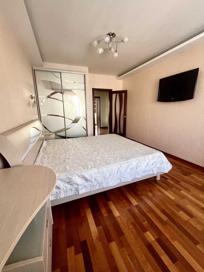 Оренда 2-кімнатної квартири 75 м², Анни Ахматової вул., 35А