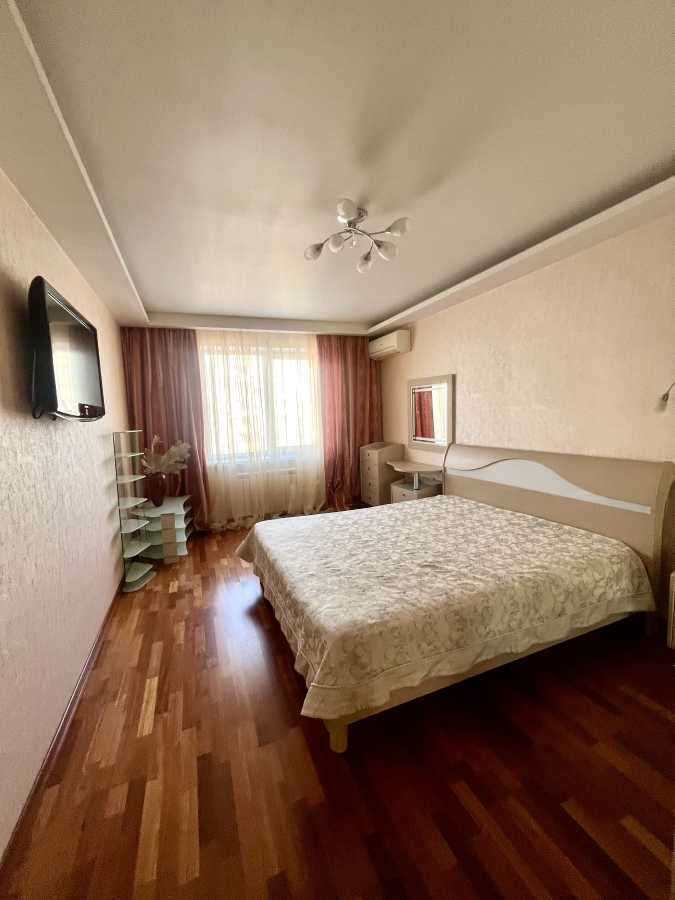 Оренда 2-кімнатної квартири 75 м², Анни Ахматової вул., 35А