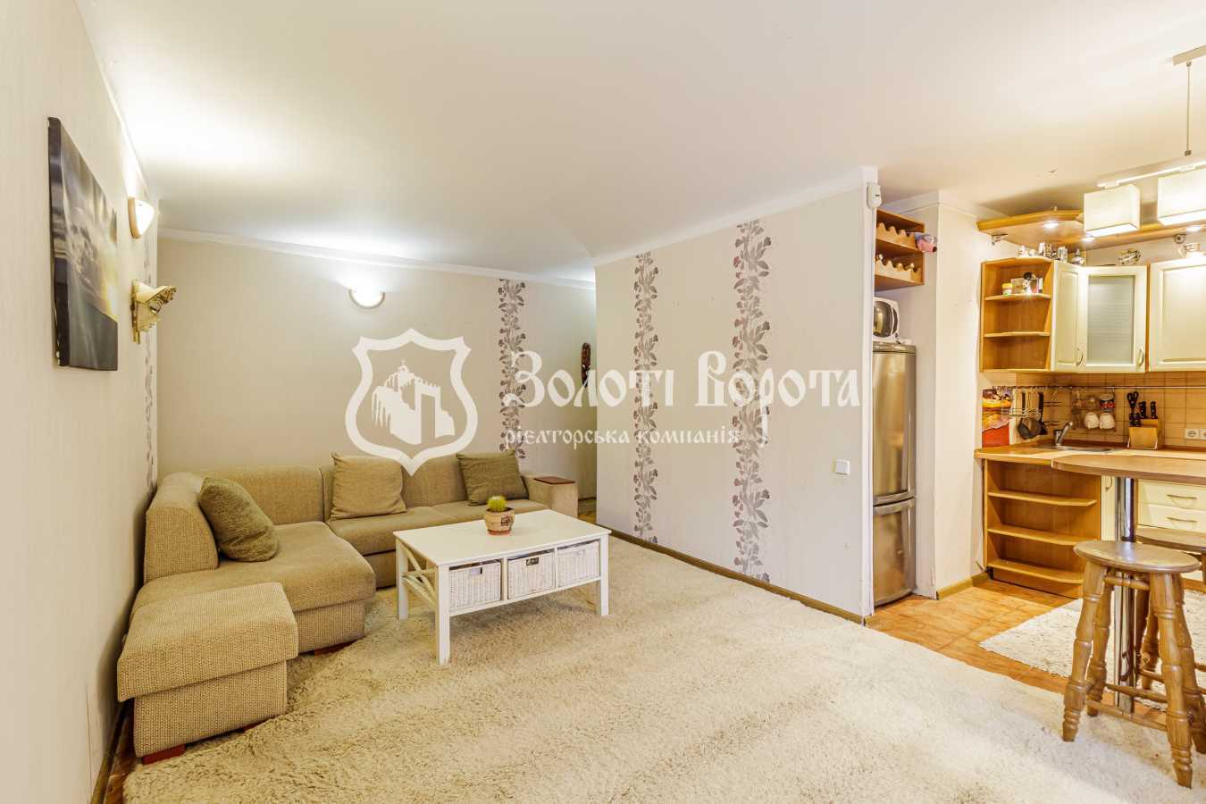 Продаж 3-кімнатної квартири 56.2 м², Верховної Ради бул., 22