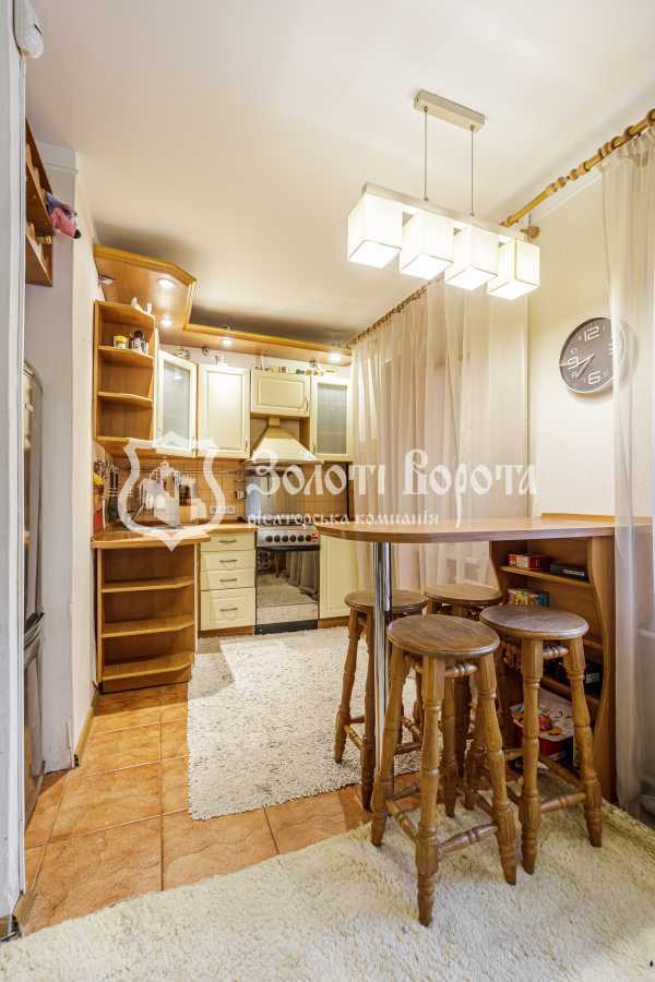 Продаж 3-кімнатної квартири 56.2 м², Верховної Ради бул., 22