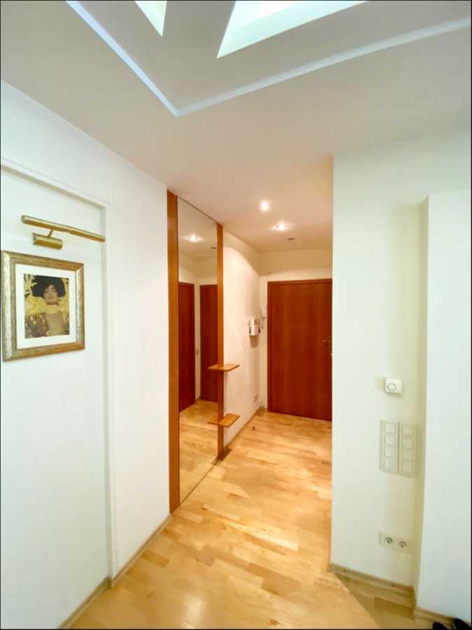 2-комнатная квартира посуточно 85 м², Дмитрия Яворницкого просп., 11