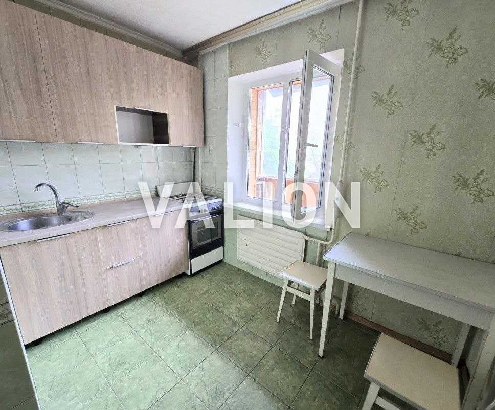 Продаж 1-кімнатної квартири 32.4 м², Горлівська вул., 38/40