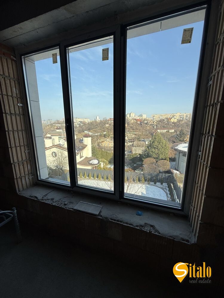 Продаж будинку 320 м², Листопадна вул.