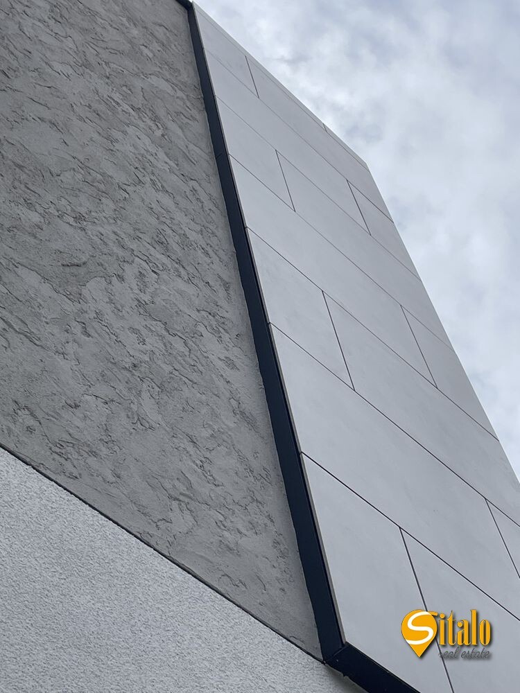 Продаж будинку 320 м², Листопадна вул.