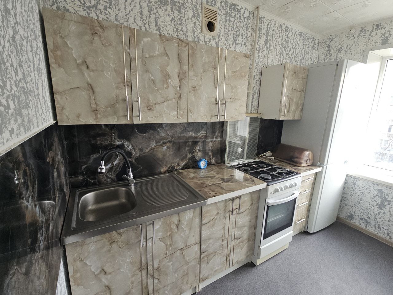 Оренда 2-кімнатної квартири 50 м², Миру просп., 89