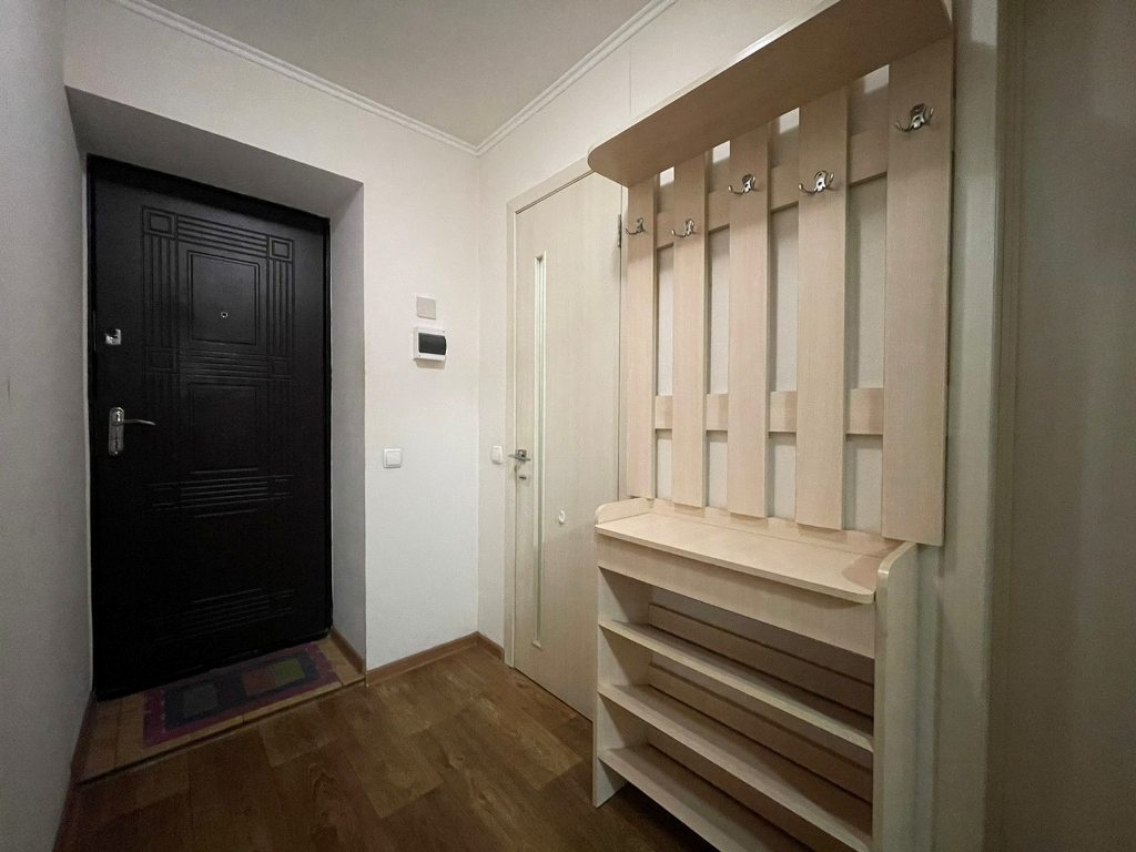 Оренда 1-кімнатної квартири 38 м², Джерельна вул., 4