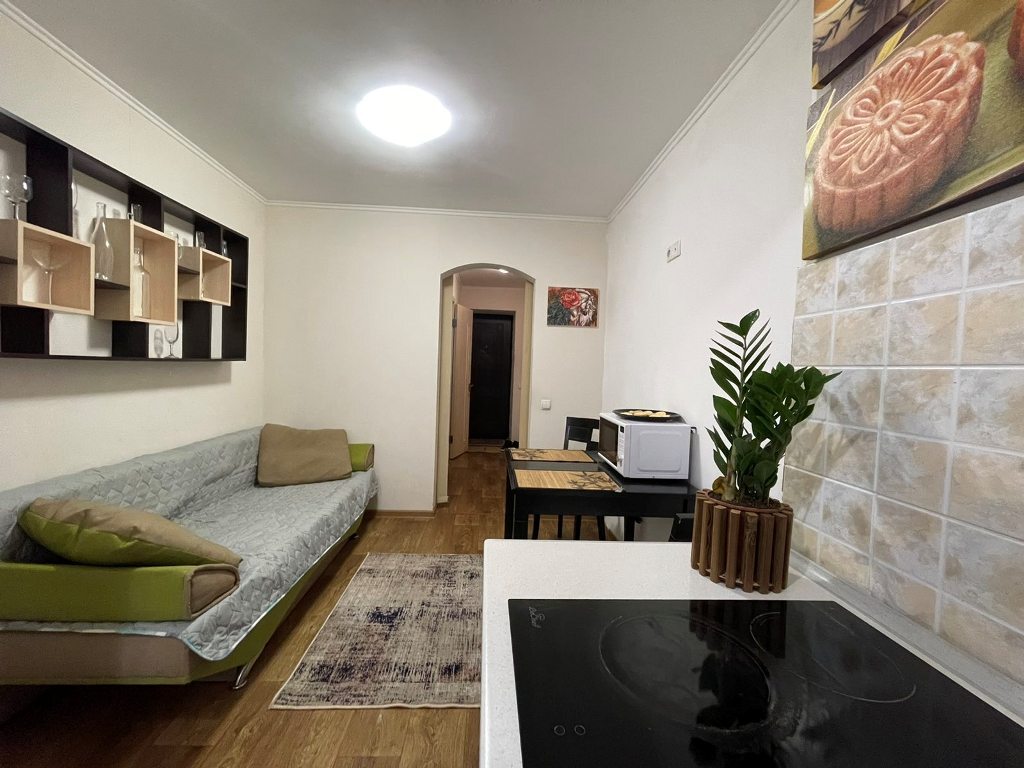 Оренда 1-кімнатної квартири 38 м², Джерельна вул., 4