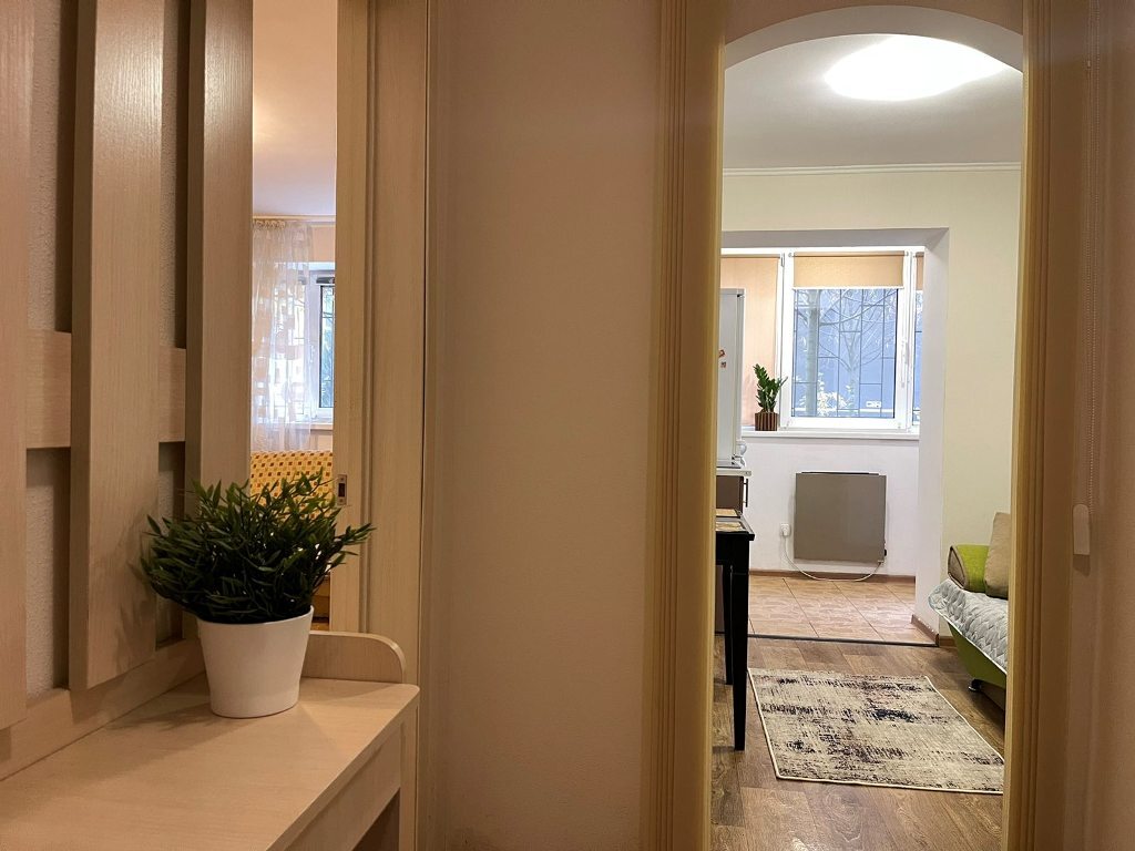 Оренда 1-кімнатної квартири 38 м², Джерельна вул., 4