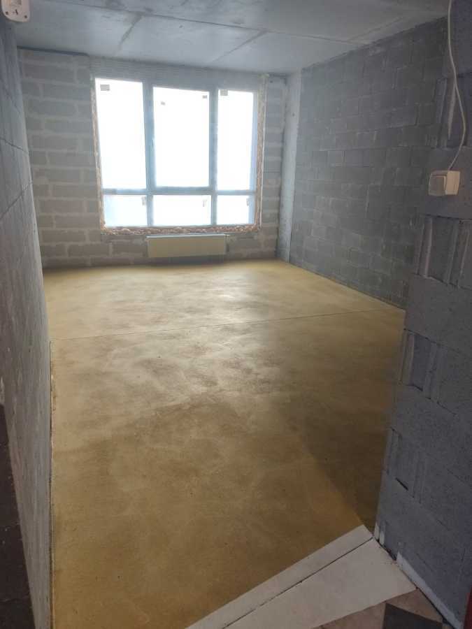 Оренда 3-кімнатної квартири 77 м², Салютна вул., 2