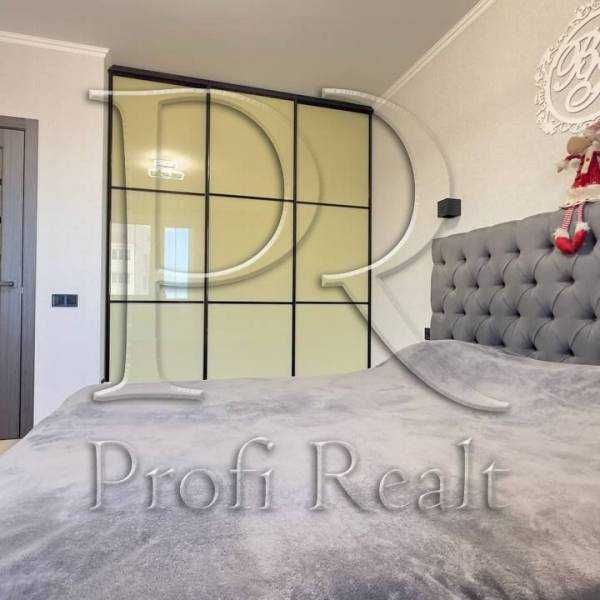 Продажа 1-комнатной квартиры 38 м², Чубинского ул., 4