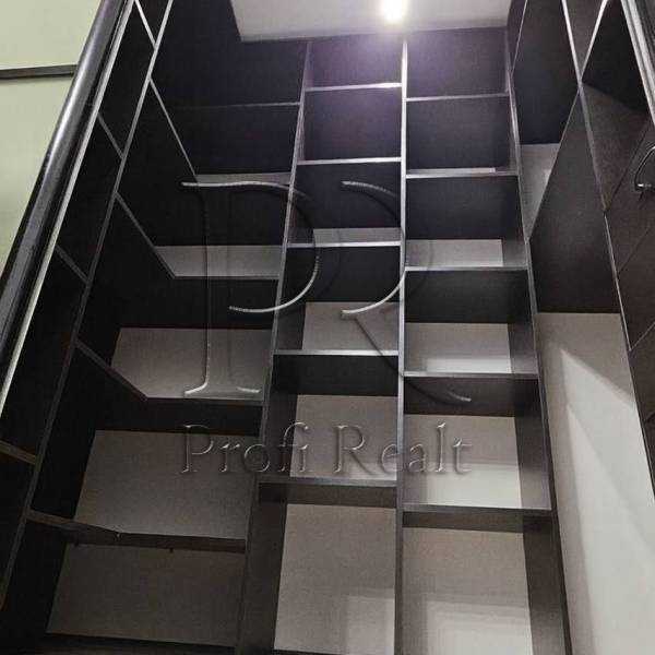 Продажа 1-комнатной квартиры 38 м², Чубинского ул., 4