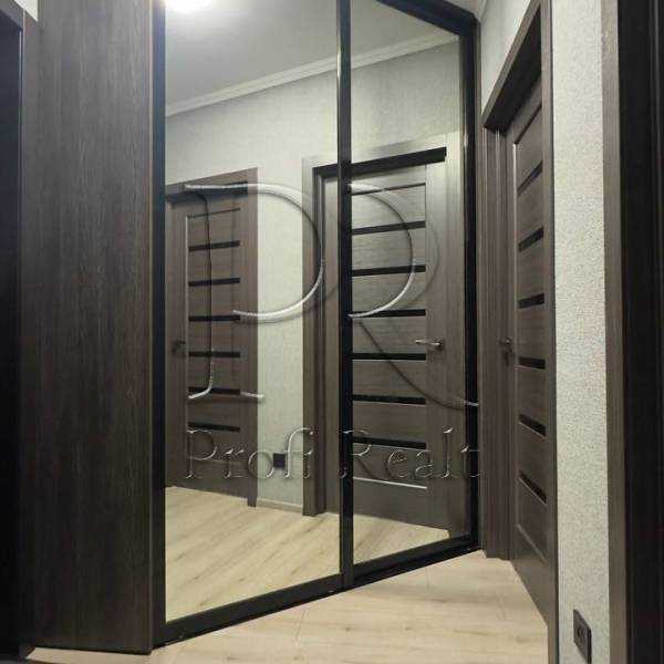 Продажа 1-комнатной квартиры 38 м², Чубинского ул., 4