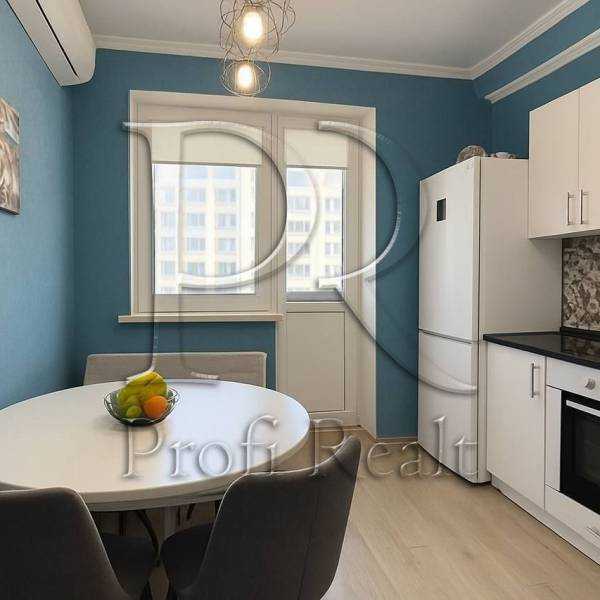 Продажа 1-комнатной квартиры 38 м², Чубинского ул., 4