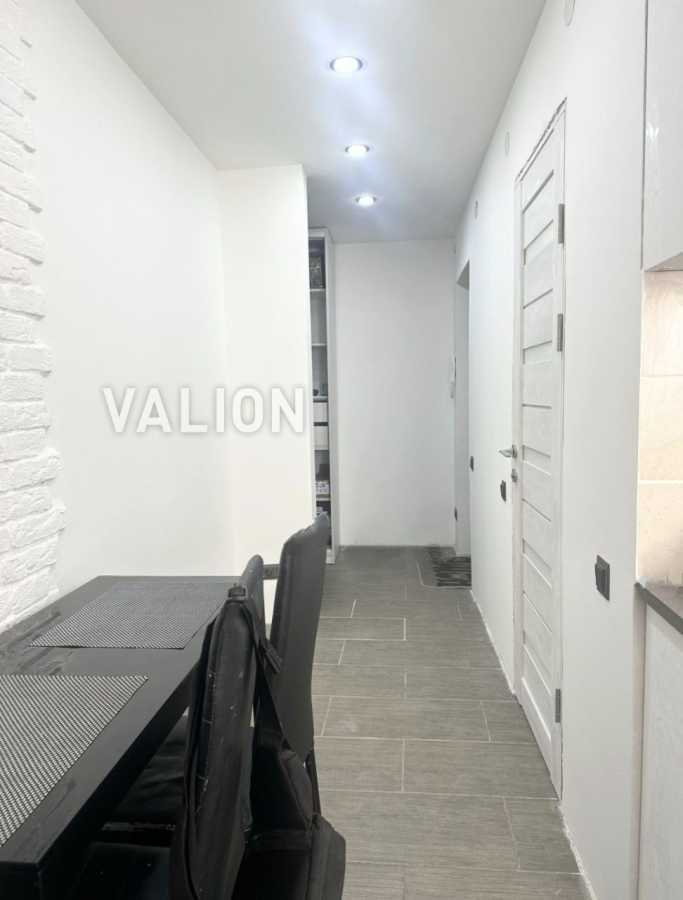 Продаж 1-кімнатної квартири 46.6 м², Ялтинська вул., 5Б