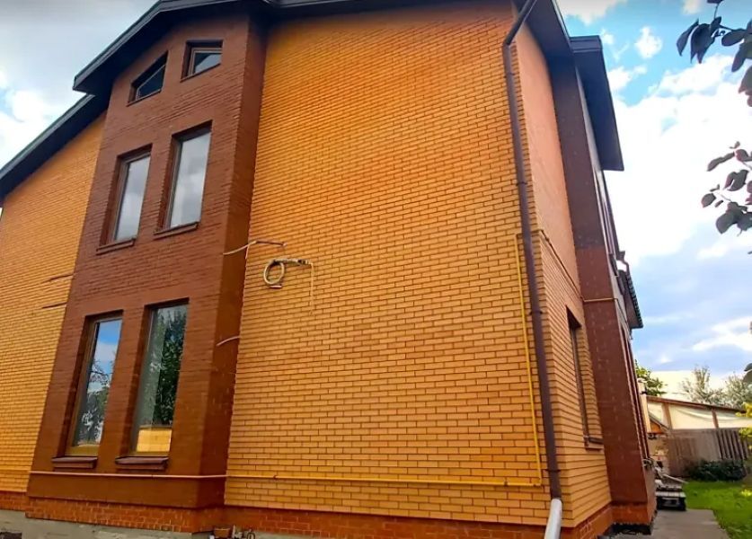 Продажа дома 300 м², Зеркальная ул.