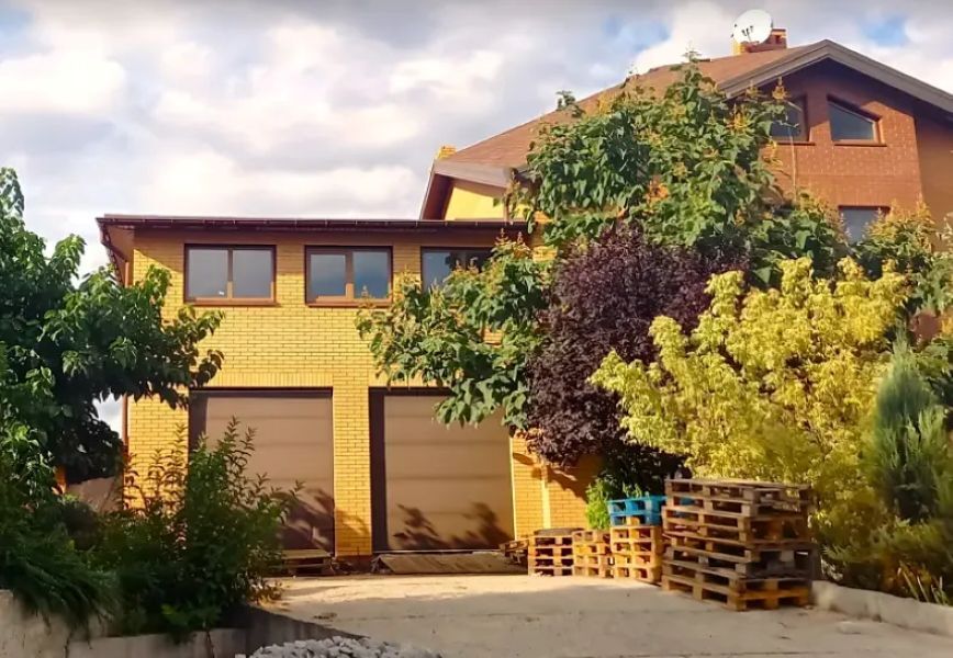 Продажа дома 300 м², Зеркальная ул.