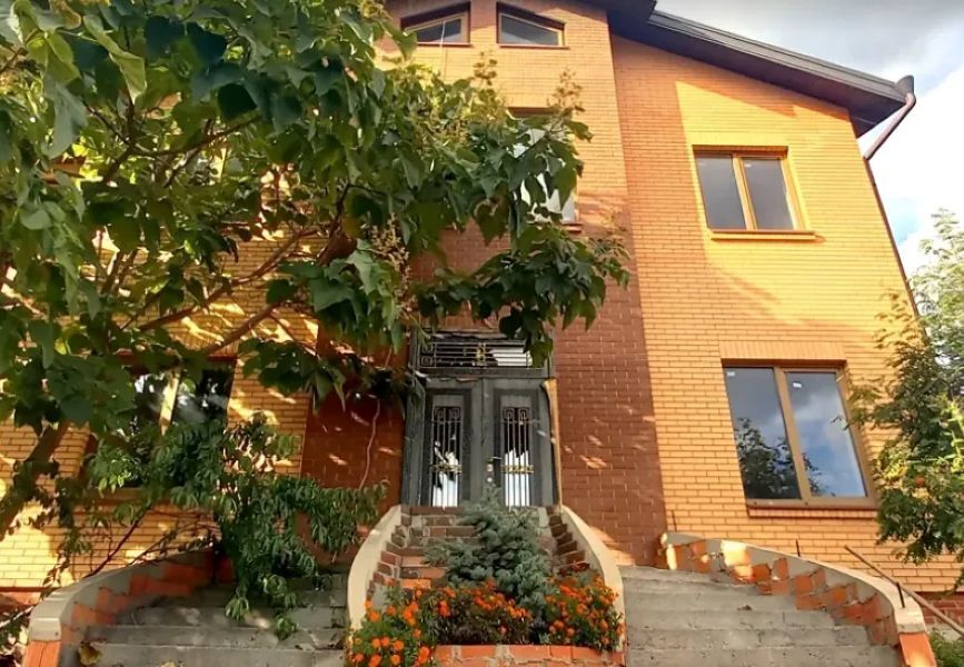 Продажа дома 300 м², Зеркальная ул.