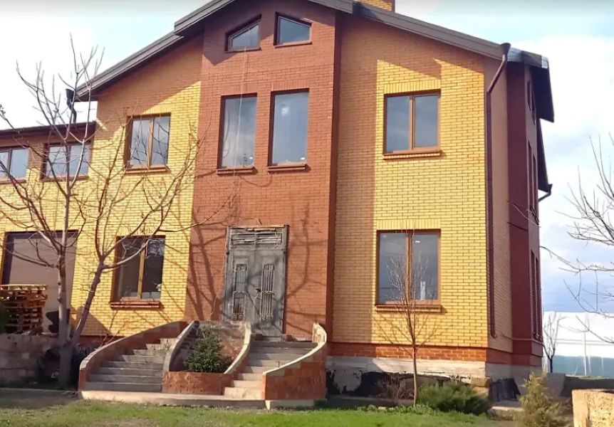 Продажа дома 300 м², Зеркальная ул.