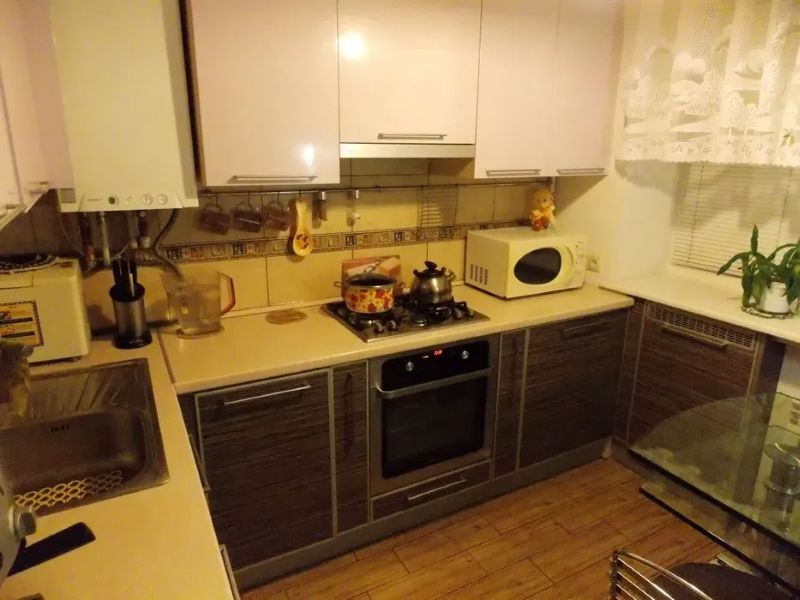 Продажа 3-комнатной квартиры 60 м², Илларионовская ул.