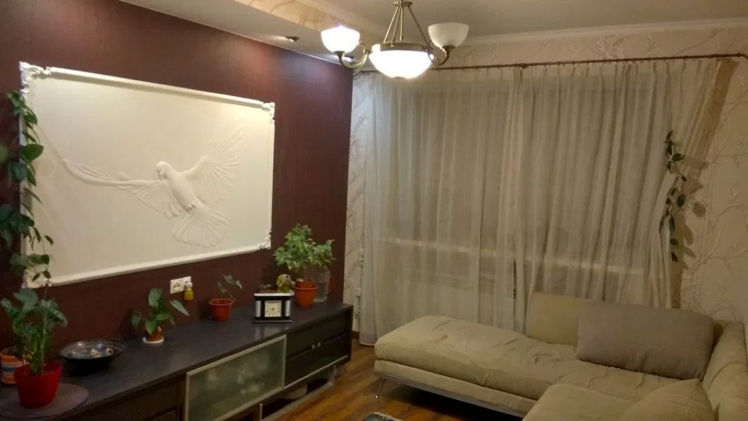 Продажа 3-комнатной квартиры 60 м², Илларионовская ул.