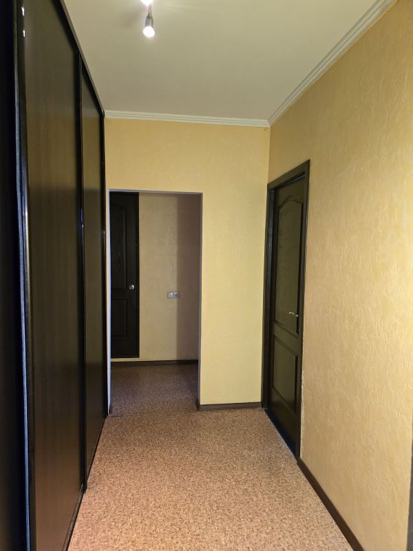 Продажа 4-комнатной квартиры 83 м², Мануйловский просп.