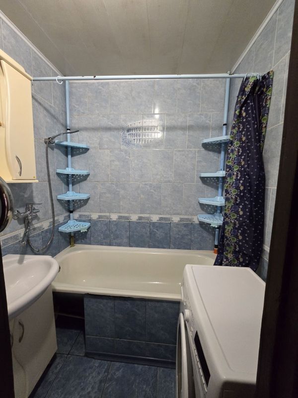 Продажа 4-комнатной квартиры 83 м², Мануйловский просп.