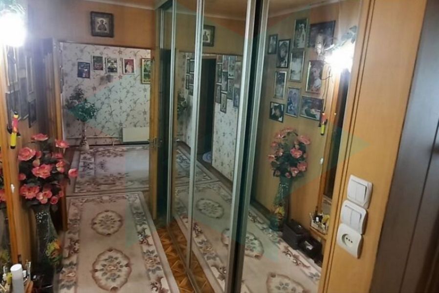 Продажа 3-комнатной квартиры 70 м², Донецкое шоссе