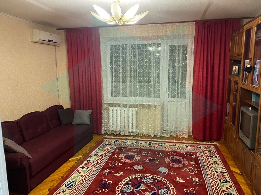 Продажа 3-комнатной квартиры 90 м², Бажова ул.