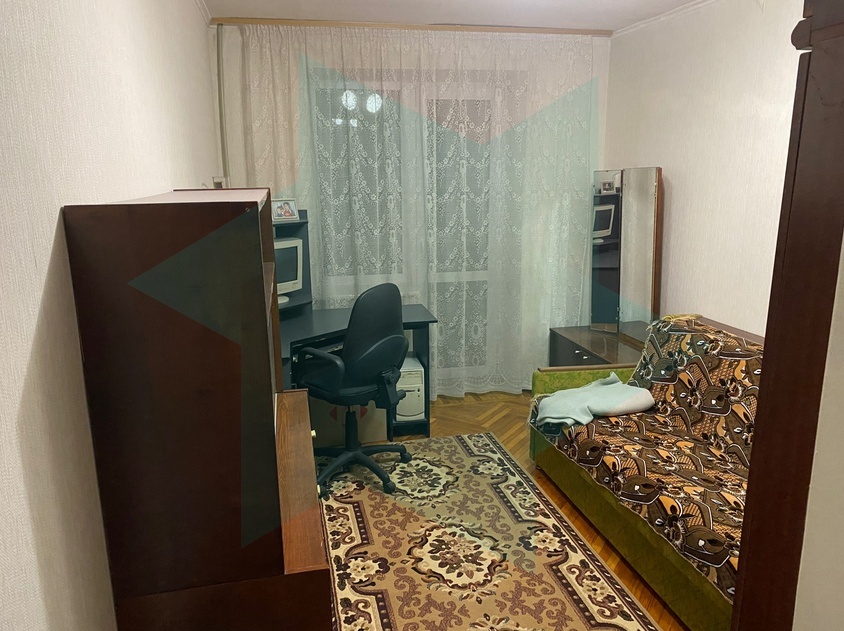 Продажа 3-комнатной квартиры 90 м², Бажова ул.