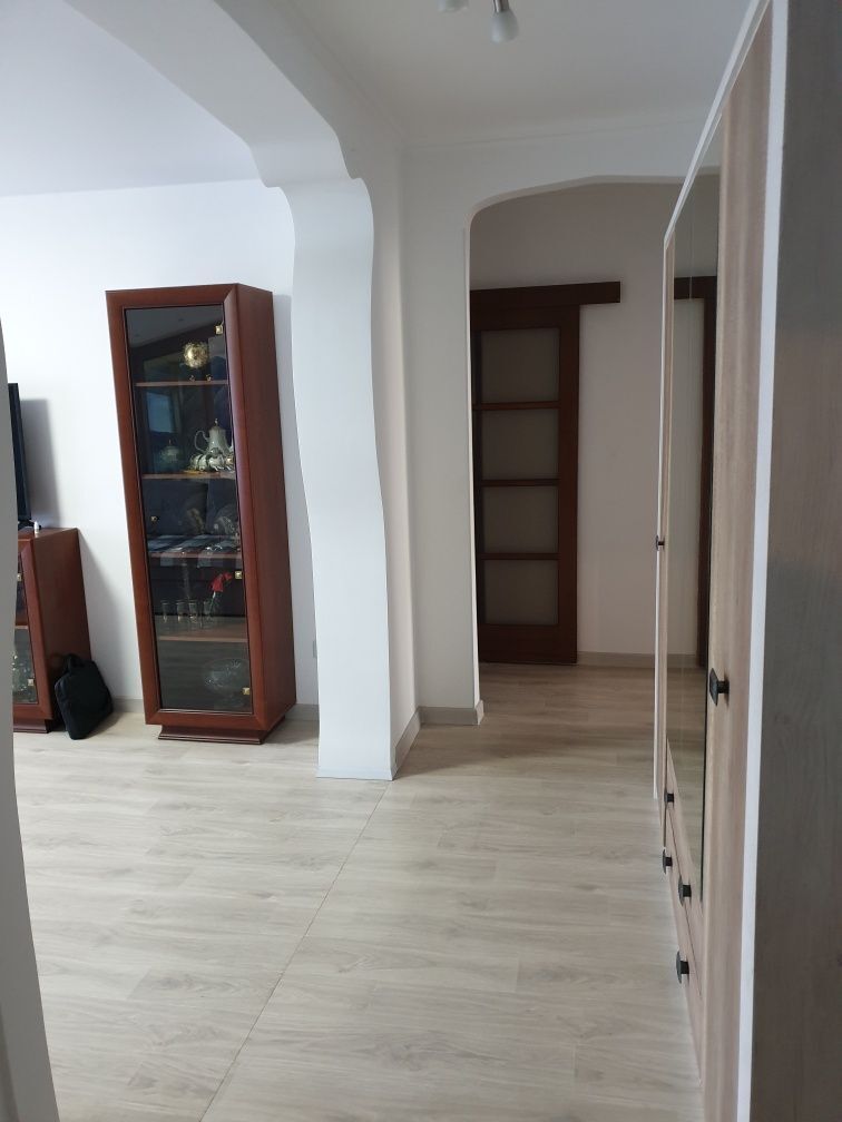 Продажа 3-комнатной квартиры 65 м², Терещенковская ул.