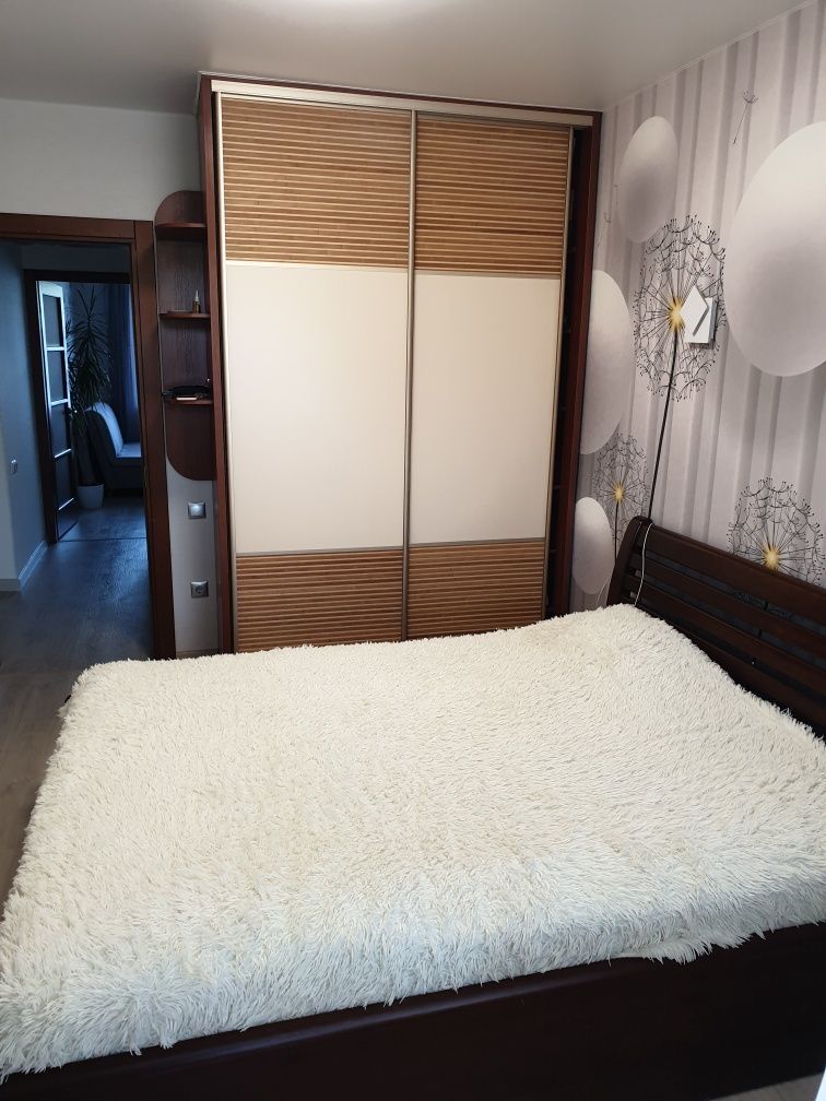 Продажа 3-комнатной квартиры 65 м², Терещенковская ул.