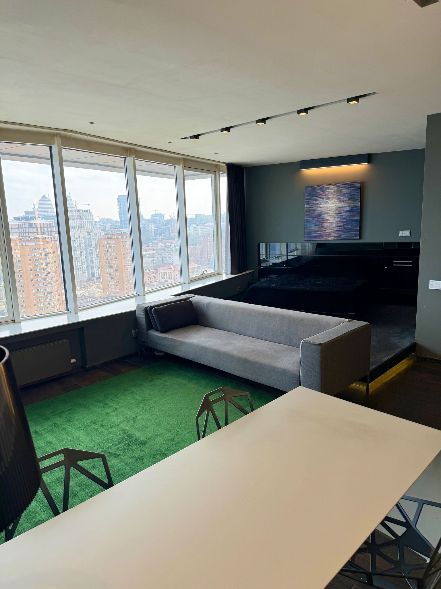 Продажа 2-комнатной квартиры 65 м², Глинки ул., 2