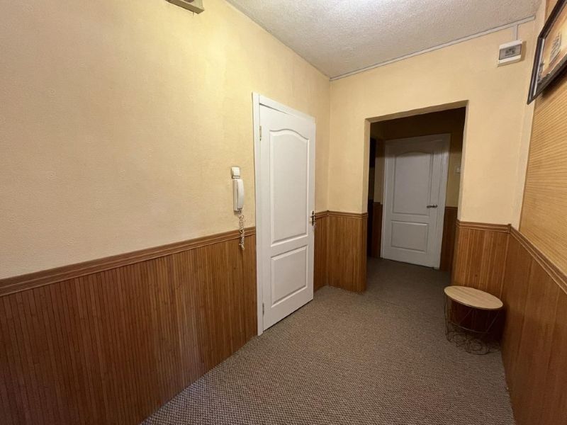 Продажа 4-комнатной квартиры 82 м², Славы бул., 18