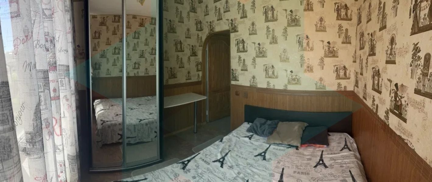 Продажа 4-комнатной квартиры 82 м², Славы бул., 18