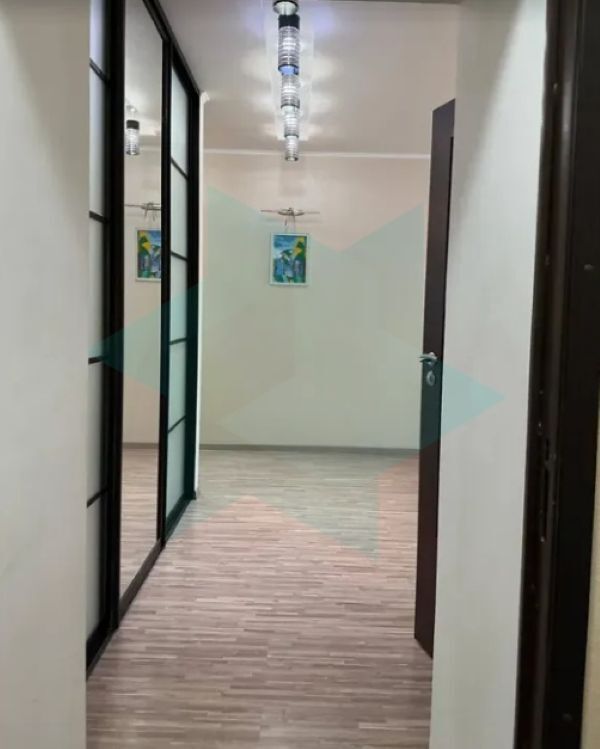 Продажа 2-комнатной квартиры 103 м², Богданова ул.