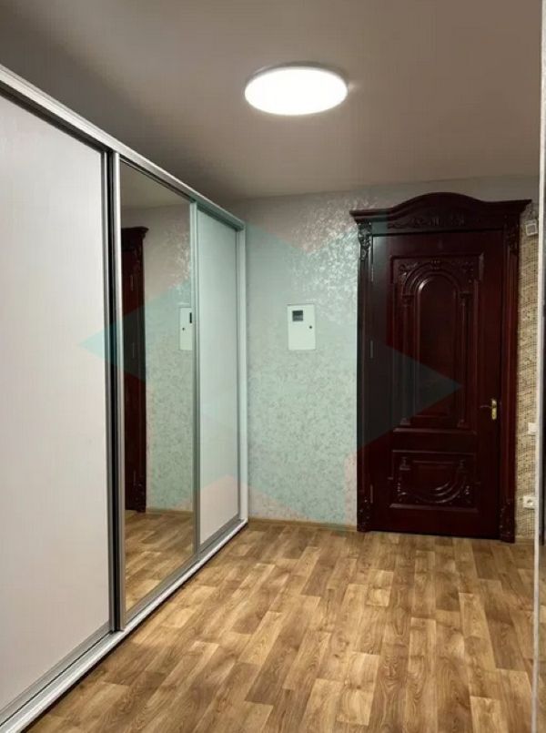 Оренда 1-кімнатної квартири 70 м², Дмитрія Яворницького просп., 46