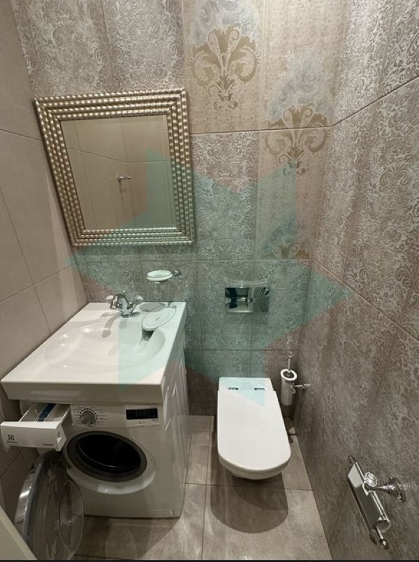 Аренда 2-комнатной квартиры 72 м², Симферопольская ул., 2