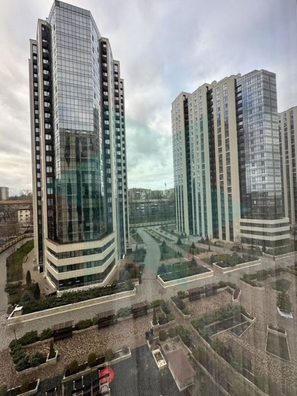 Аренда 2-комнатной квартиры 72 м², Симферопольская ул., 2