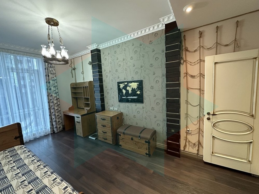 Аренда 2-комнатной квартиры 72 м², Симферопольская ул., 2